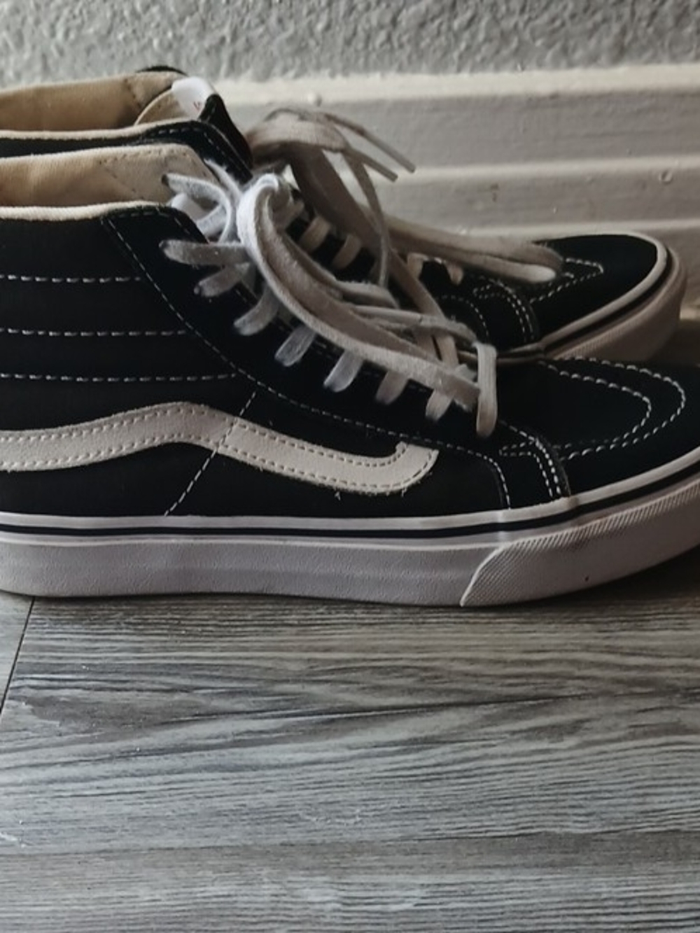 Vans Sk8-Hi Black & White Classic High-Top Sneakers - Picture 2 of 4